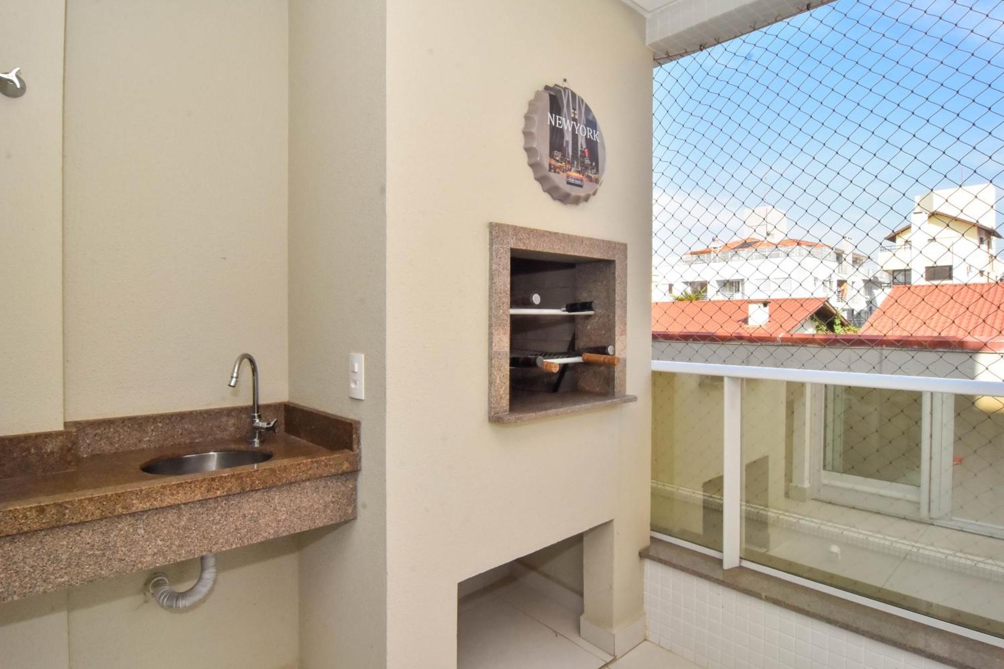 Sete Mares, ótima Infraestrutura Na Rua Gaivotas, 50 Mts Da P990 Apartamento Florianópolis